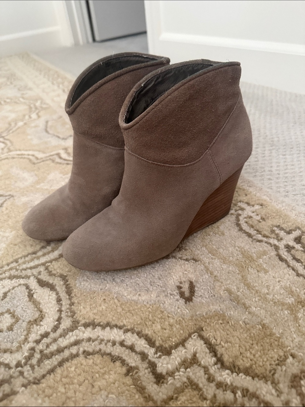 Aldo Women's Taupe Suede Wedge Ankle Boots Size 7